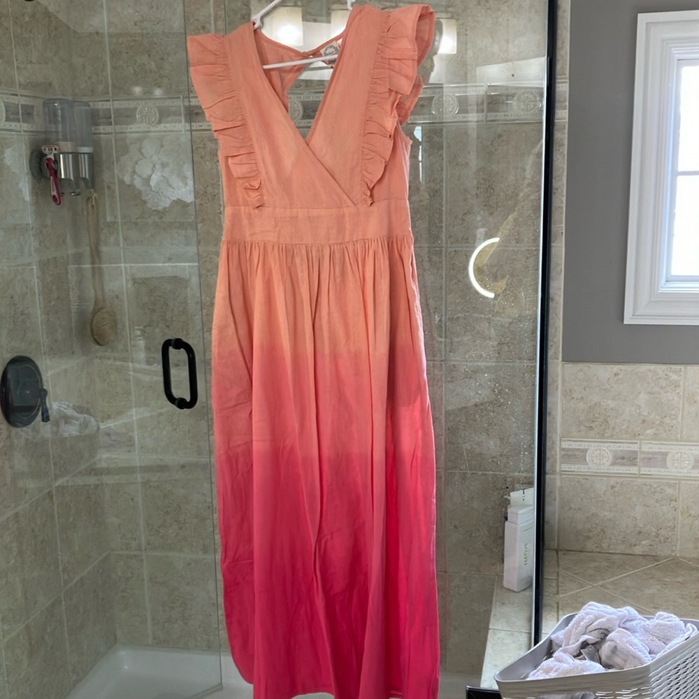 Gorgeous ombré bow back dress